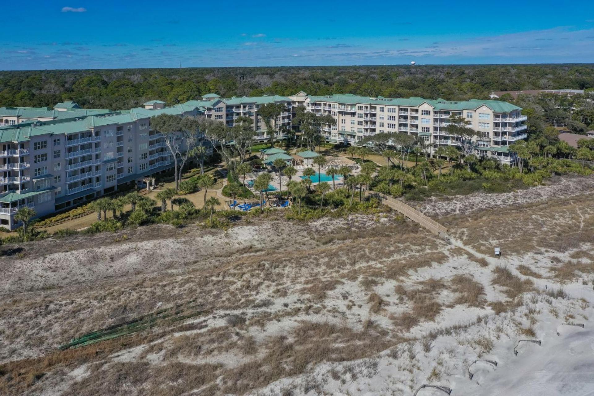 Villa Complex Pool, Getaway, Oceanfront Hilton Head Island