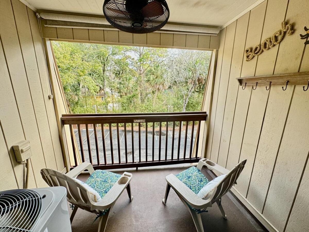 Walk To The - 2 Bed Close To It *