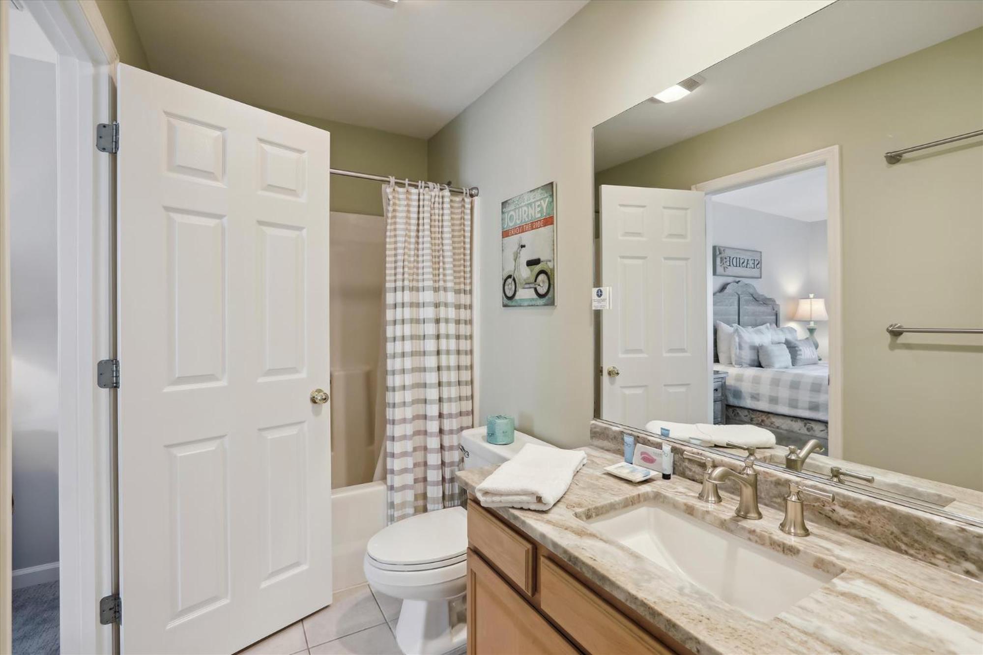 Holiday home 41 Bradley- Private Pool, Newly Updated, Quick Walk To Beach! Free Activities Included *