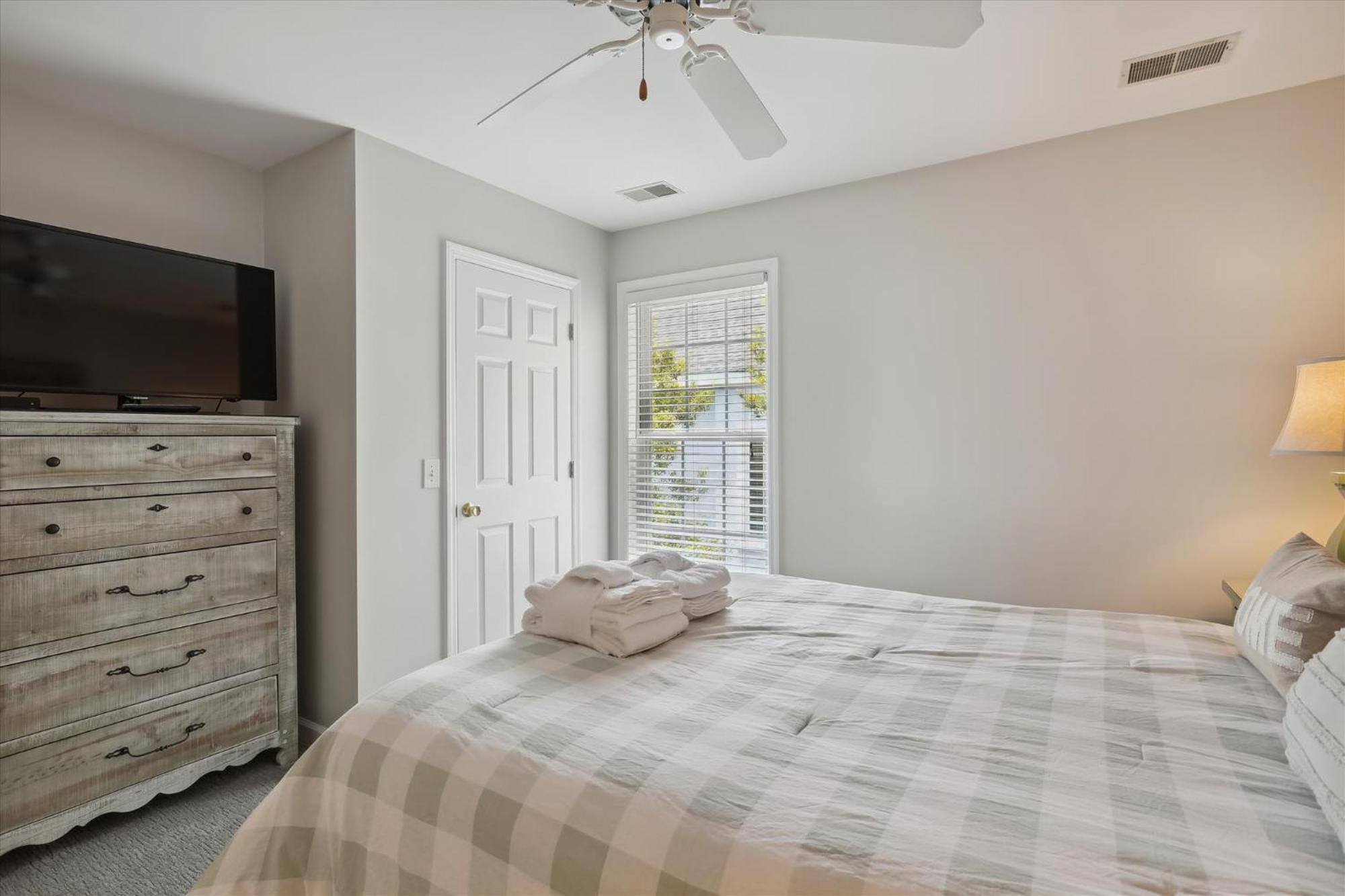 Holiday home 41 Bradley- Private Pool, Newly Updated, Quick Walk To Beach! Free Activities Included *