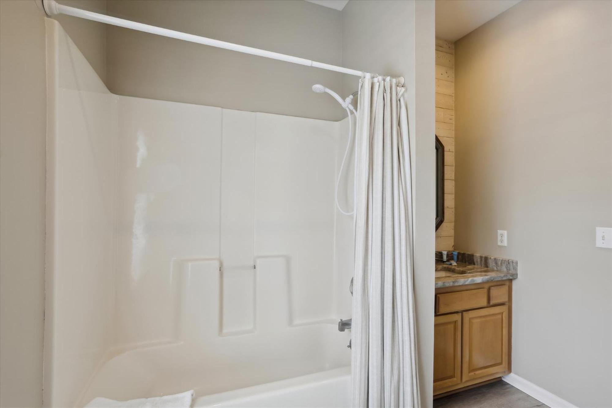 41 Bradley- Private Pool, Newly Updated, Quick Walk To Beach! Free Activities Included Holiday home Hilton Head Island