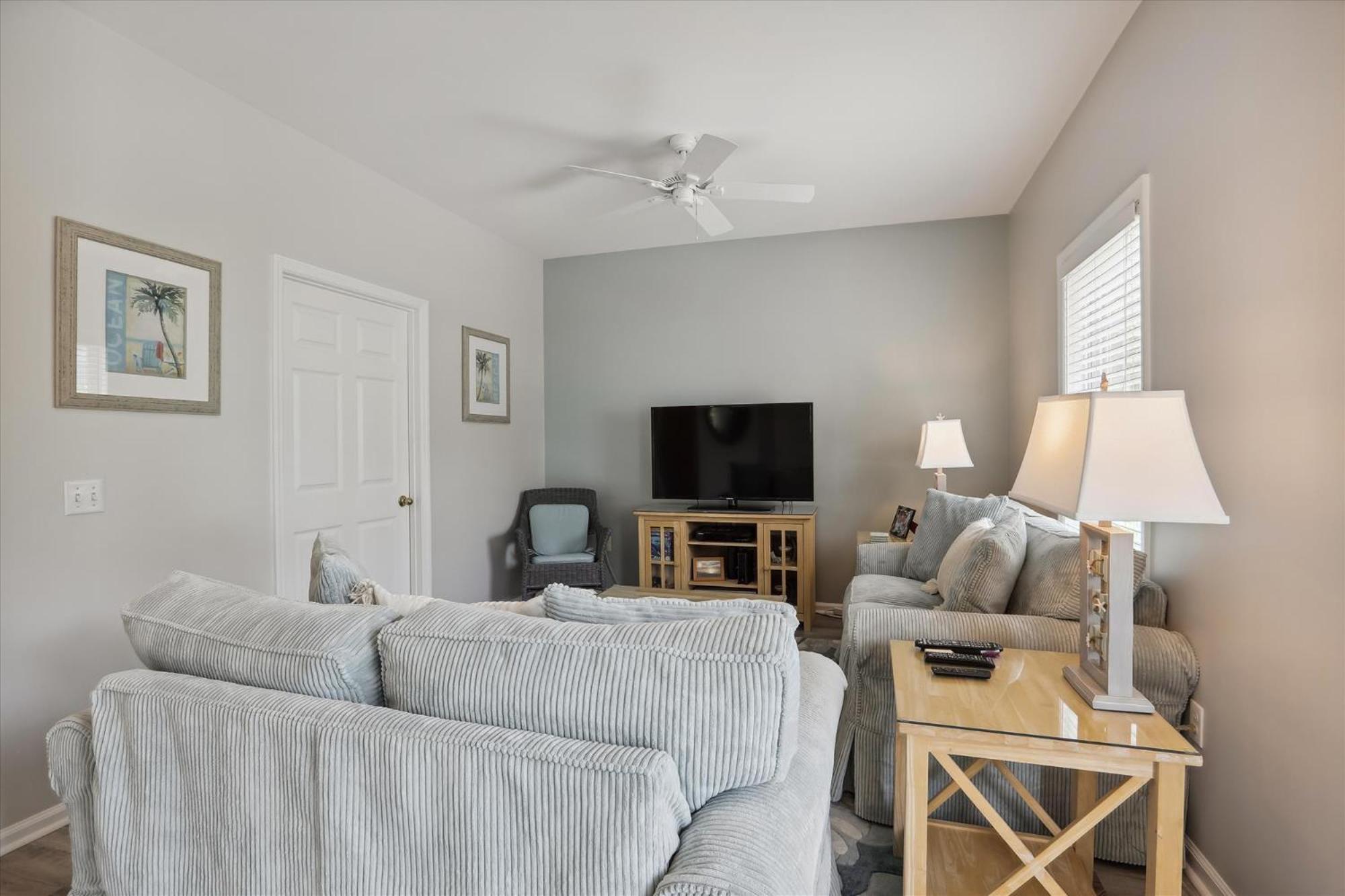 41 Bradley- Private Pool, Newly Updated, Quick Walk To Beach! Free Activities Included *