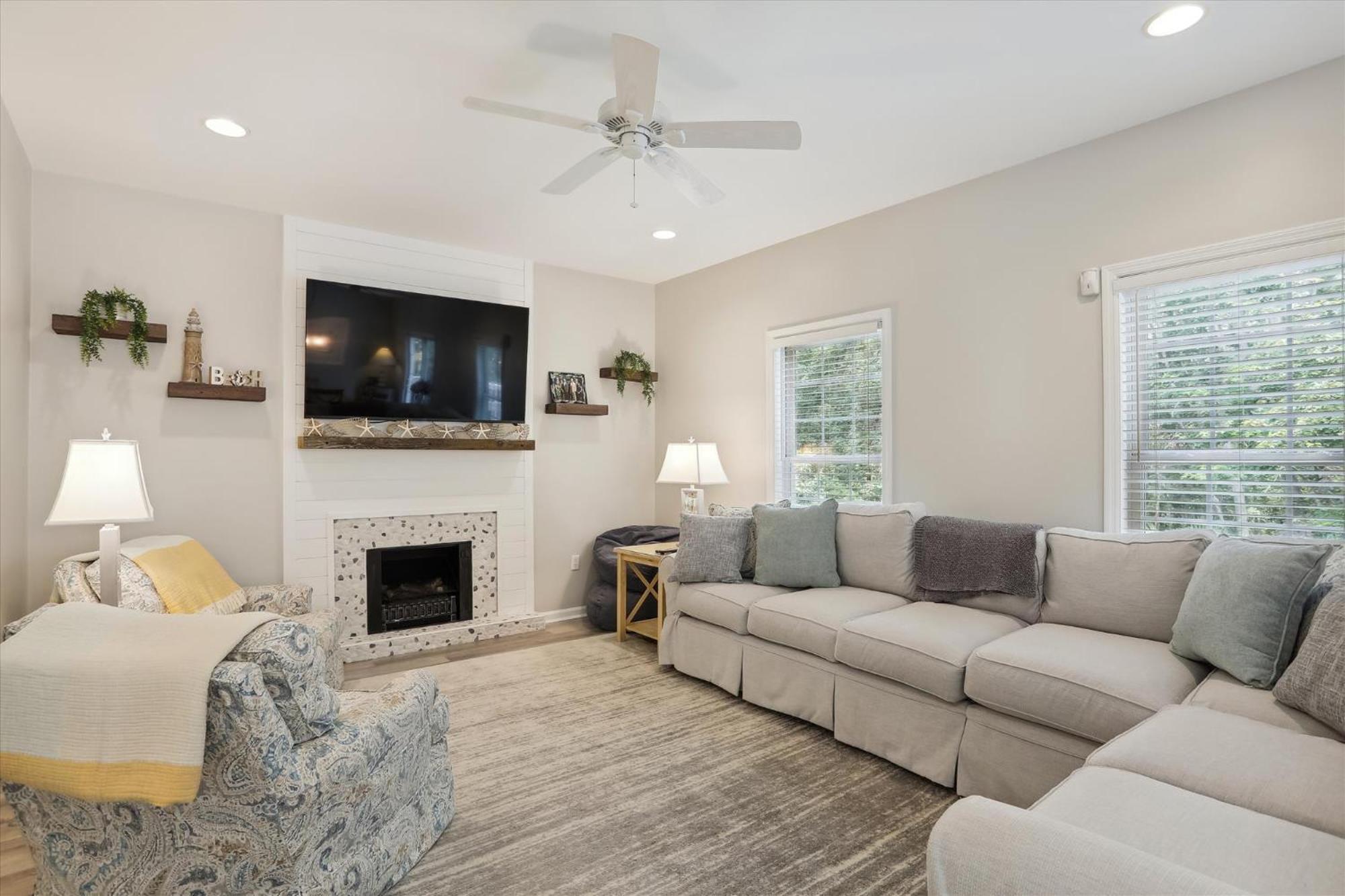 41 Bradley- Private Pool, Newly Updated, Quick Walk To Beach! Free Activities Included Holiday home Hilton Head Island
