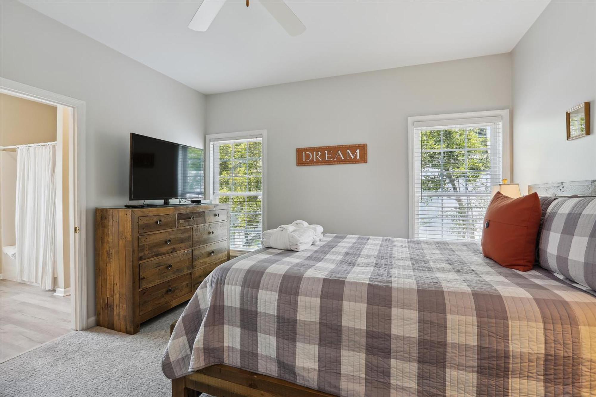 41 Bradley- Private Pool, Newly Updated, Quick Walk To Beach! Free Activities Included Hilton Head Island