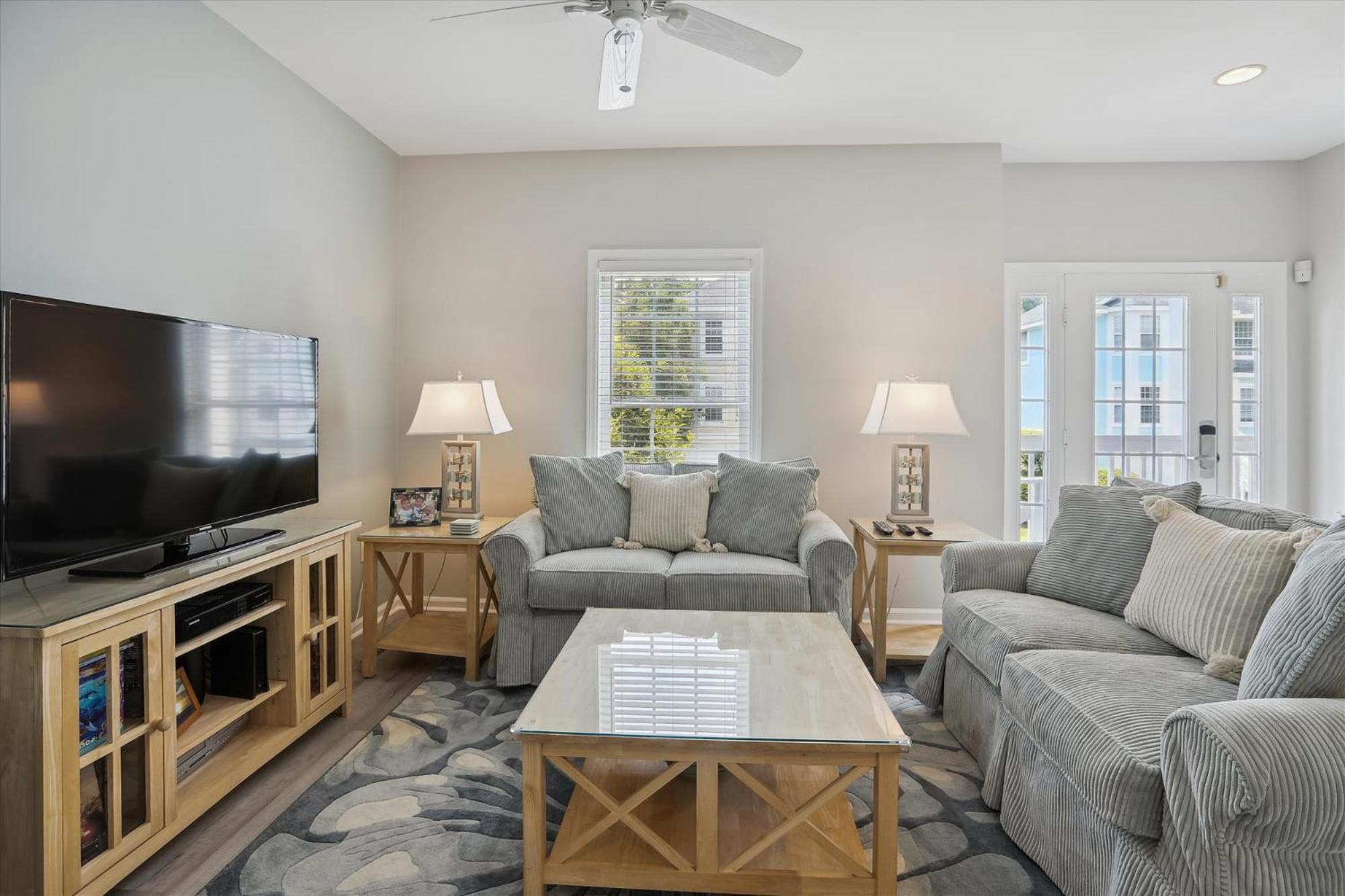 41 Bradley- Private Pool, Newly Updated, Quick Walk To Beach! Free Activities Included Holiday home *