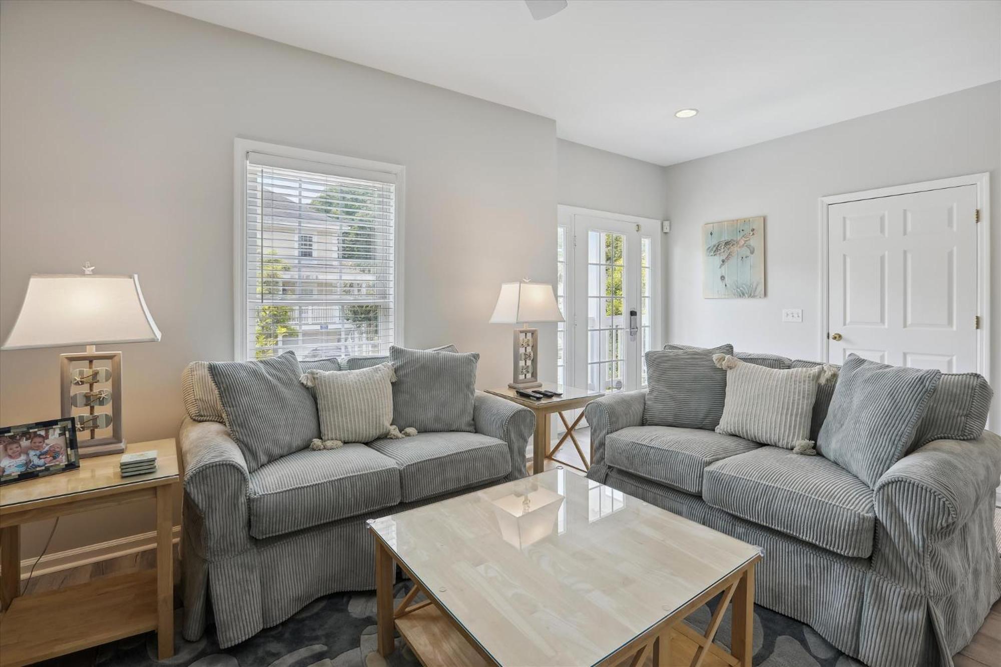 41 Bradley- Private Pool, Newly Updated, Quick Walk To Beach! Free Activities Included Holiday home