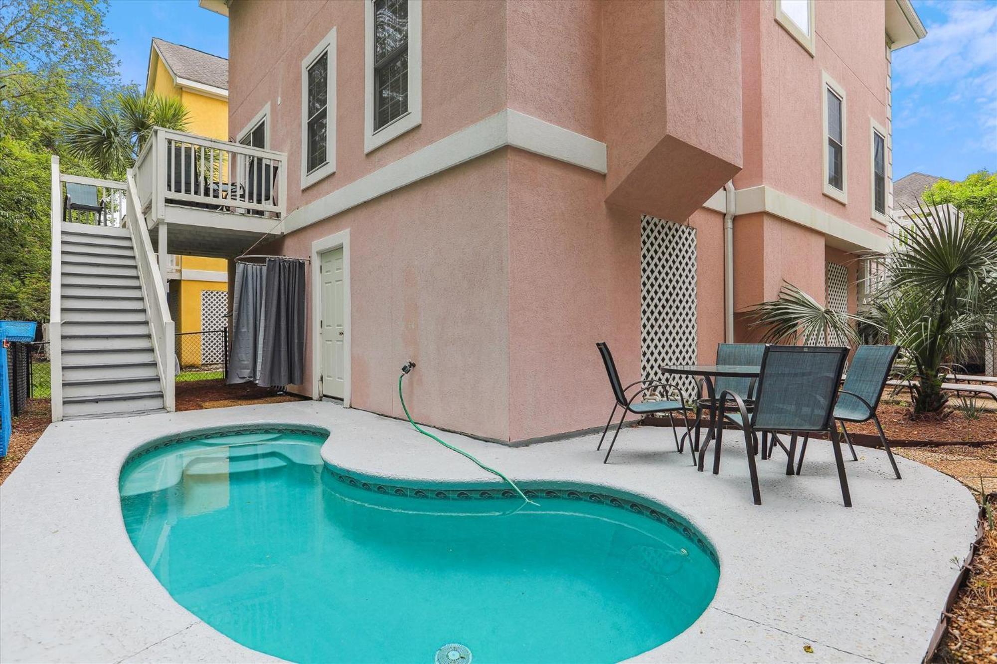 41 Bradley- Private Pool, Newly Updated, Quick Walk To Beach! Free Activities Included * Hilton Head Island