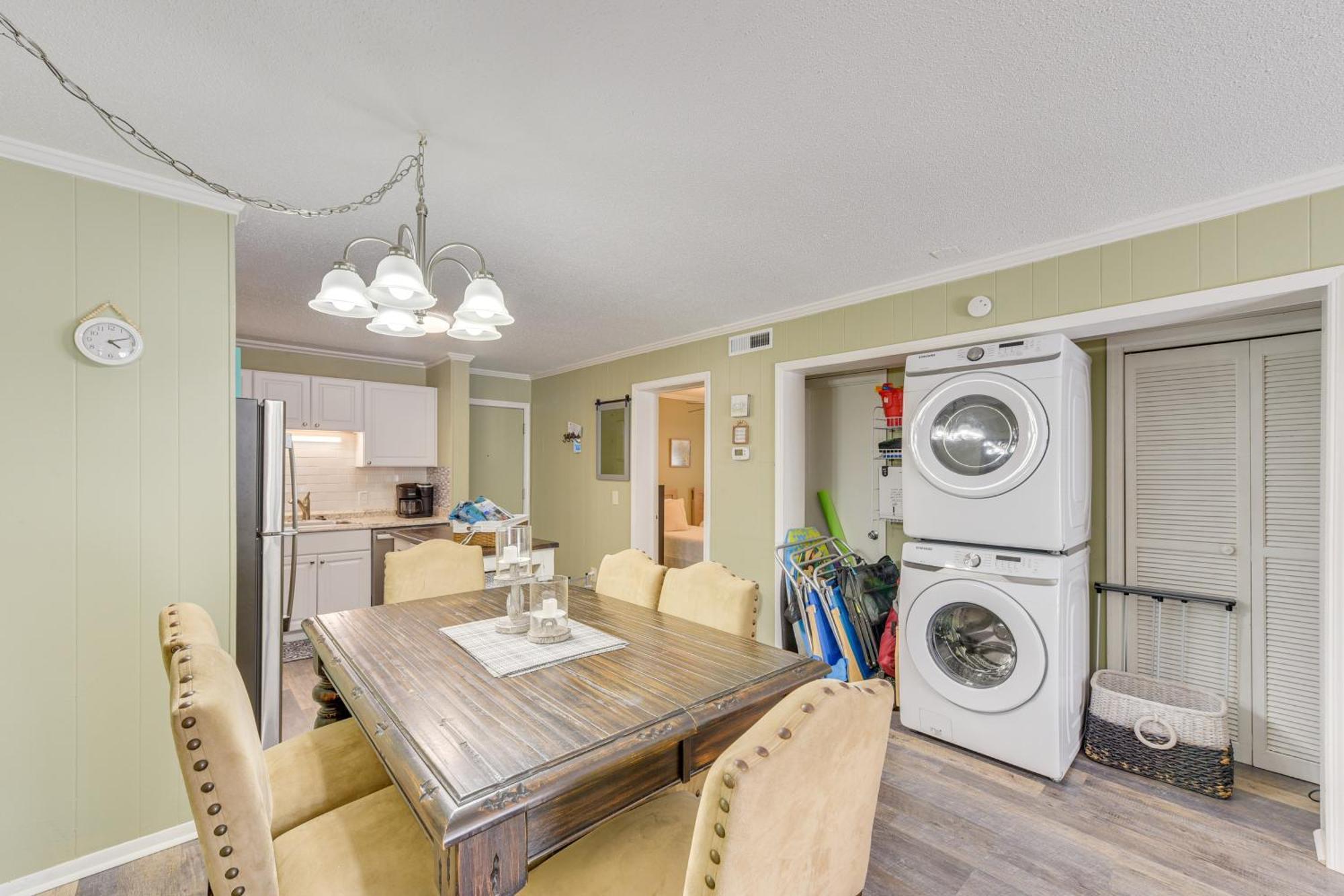 Apartment With Pool About 1 Mi To Beach! Hilton Head Island