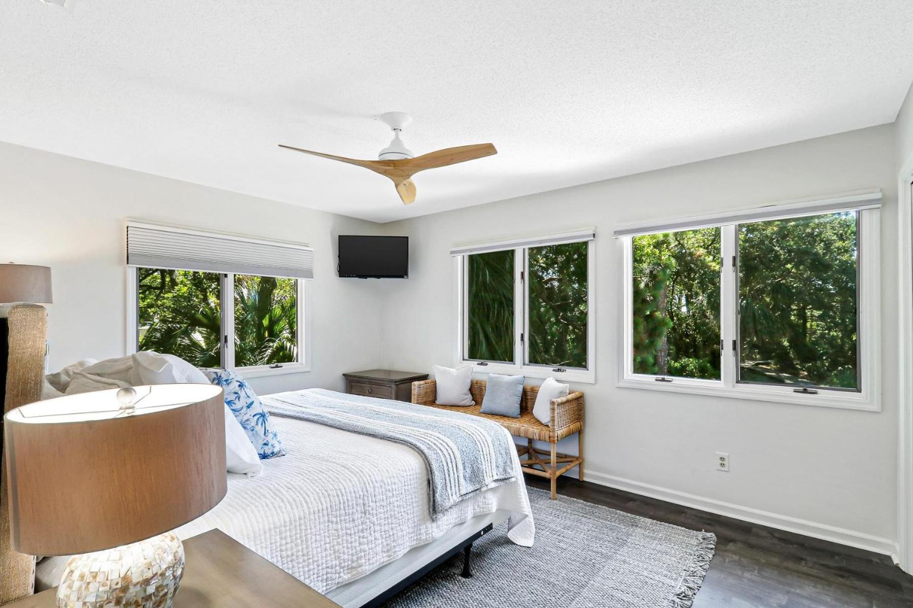 22 Dollar Road | Koi Holiday home *