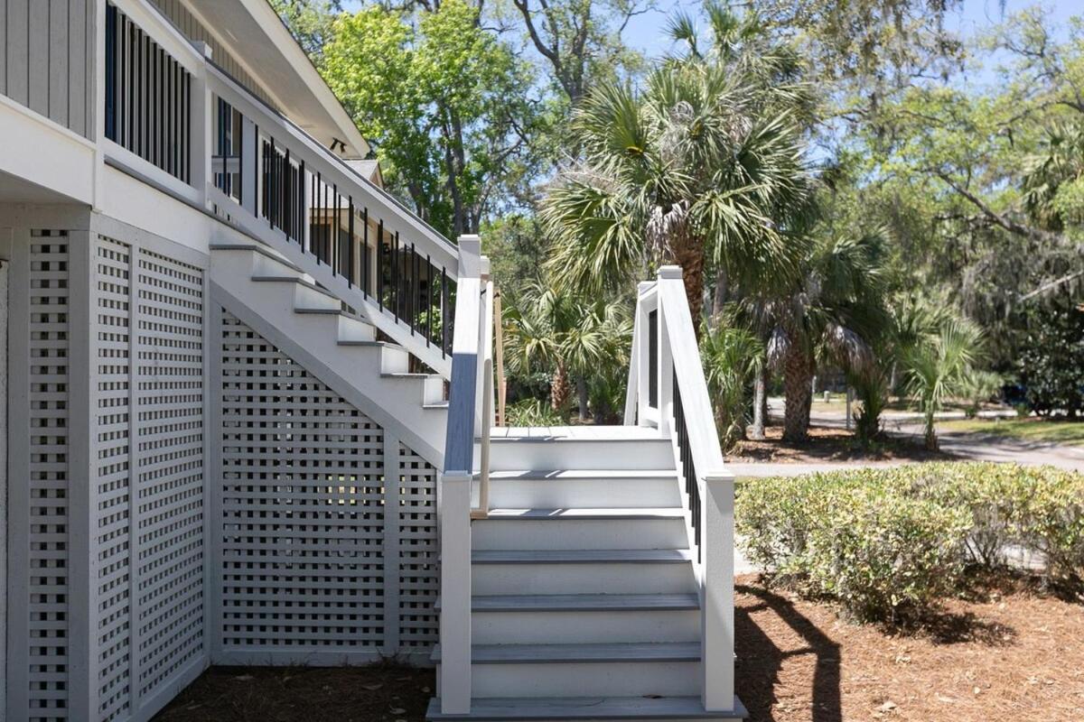 Steps To 3 Bed 2 Bath With Private Pool Holiday home