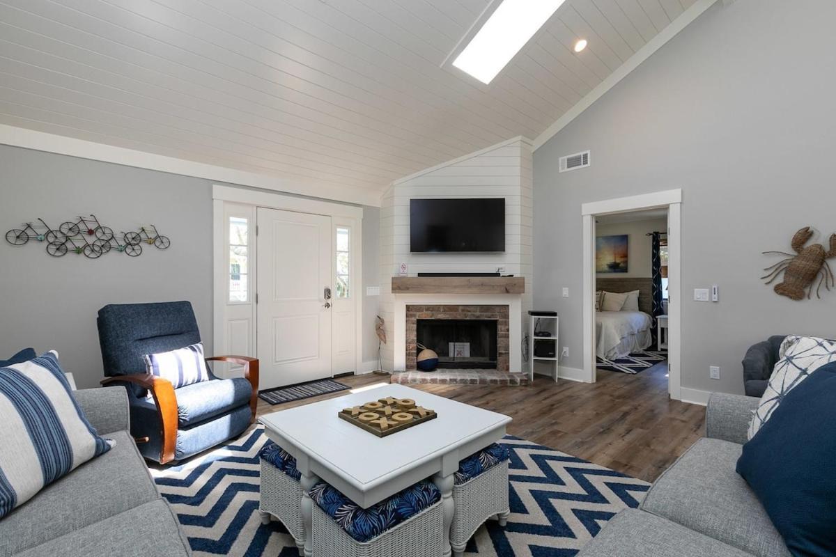 Holiday home Steps To 3 Bed 2 Bath With Private Pool Hilton Head Island