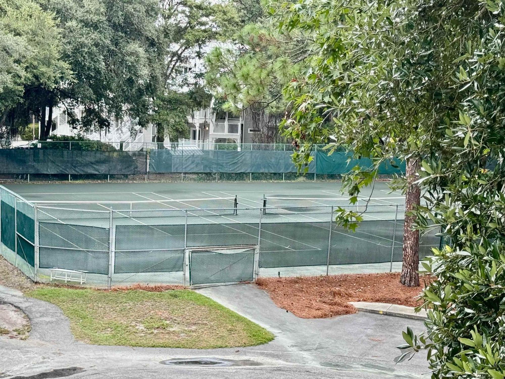 Holiday home Just Steps To Folly Field - 2 Bd 2 Ba