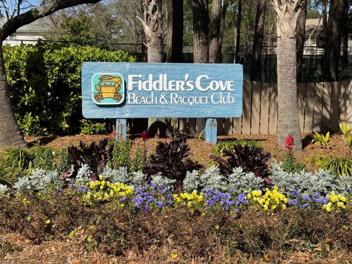 Walk To Folly Field 2 Bed 2 Bath Golf View Holiday home Hilton Head Island