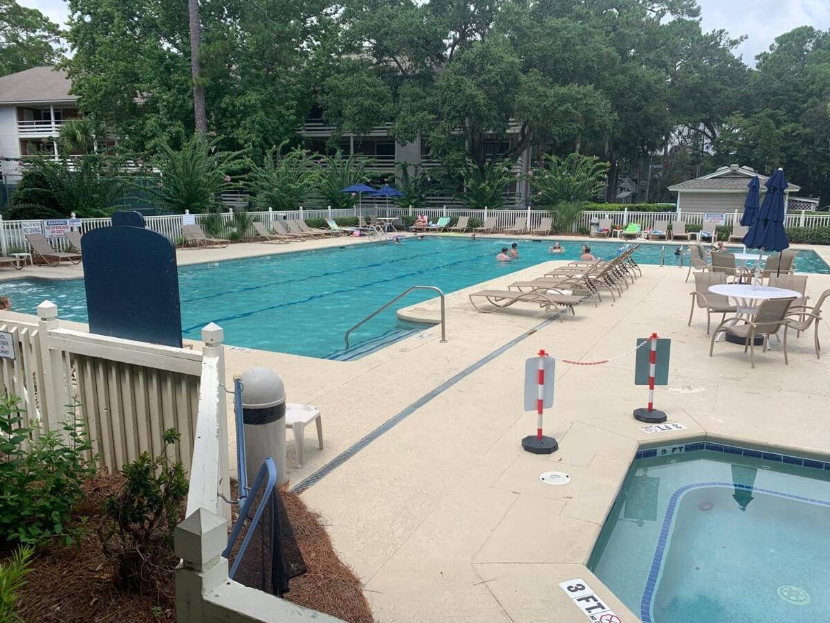 Walk To Folly Field 2 Bed 2 Bath Golf View