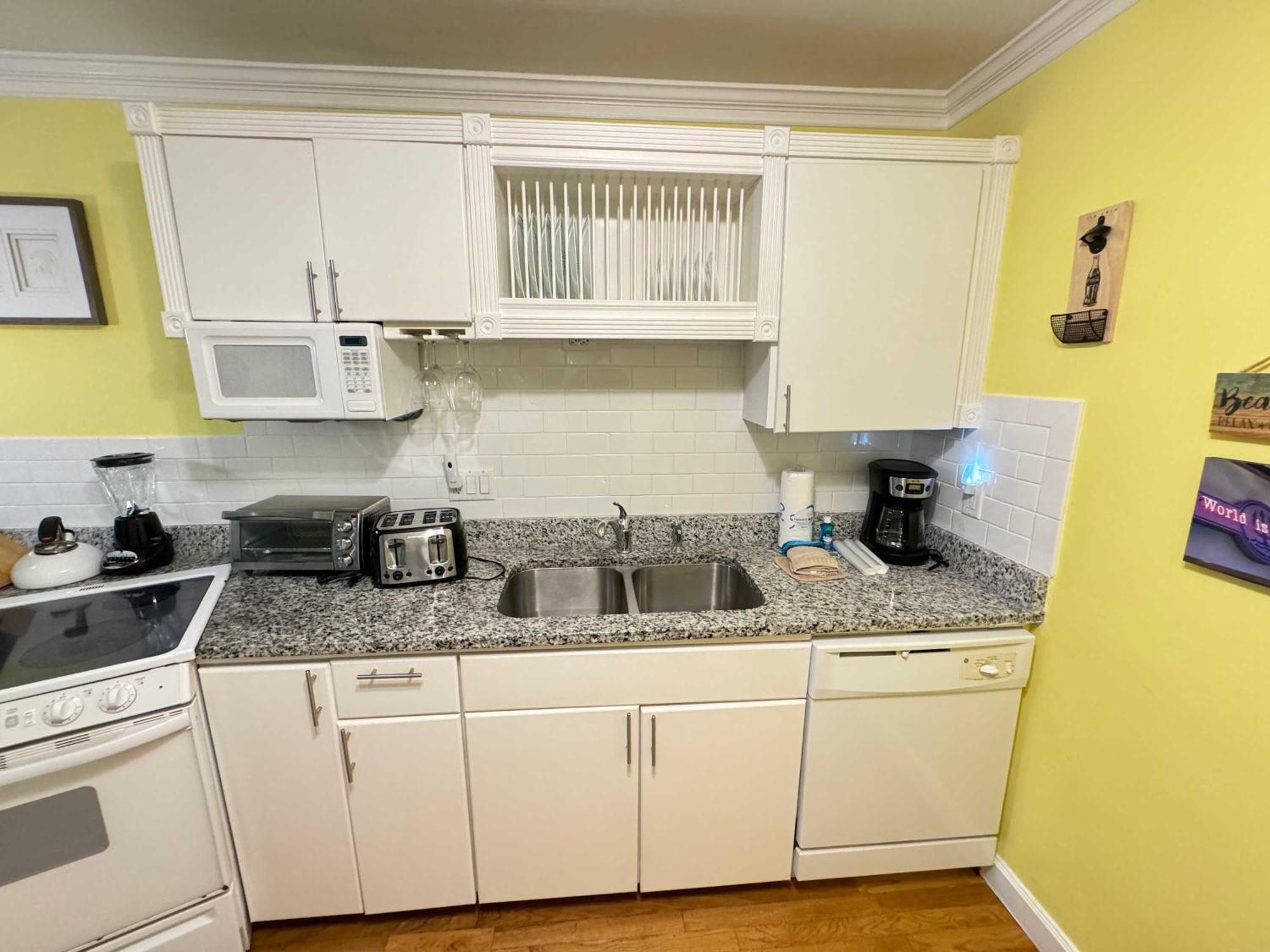 Holiday home Just Steps To Folly Field - 2 Bd 2 Ba Hilton Head Island