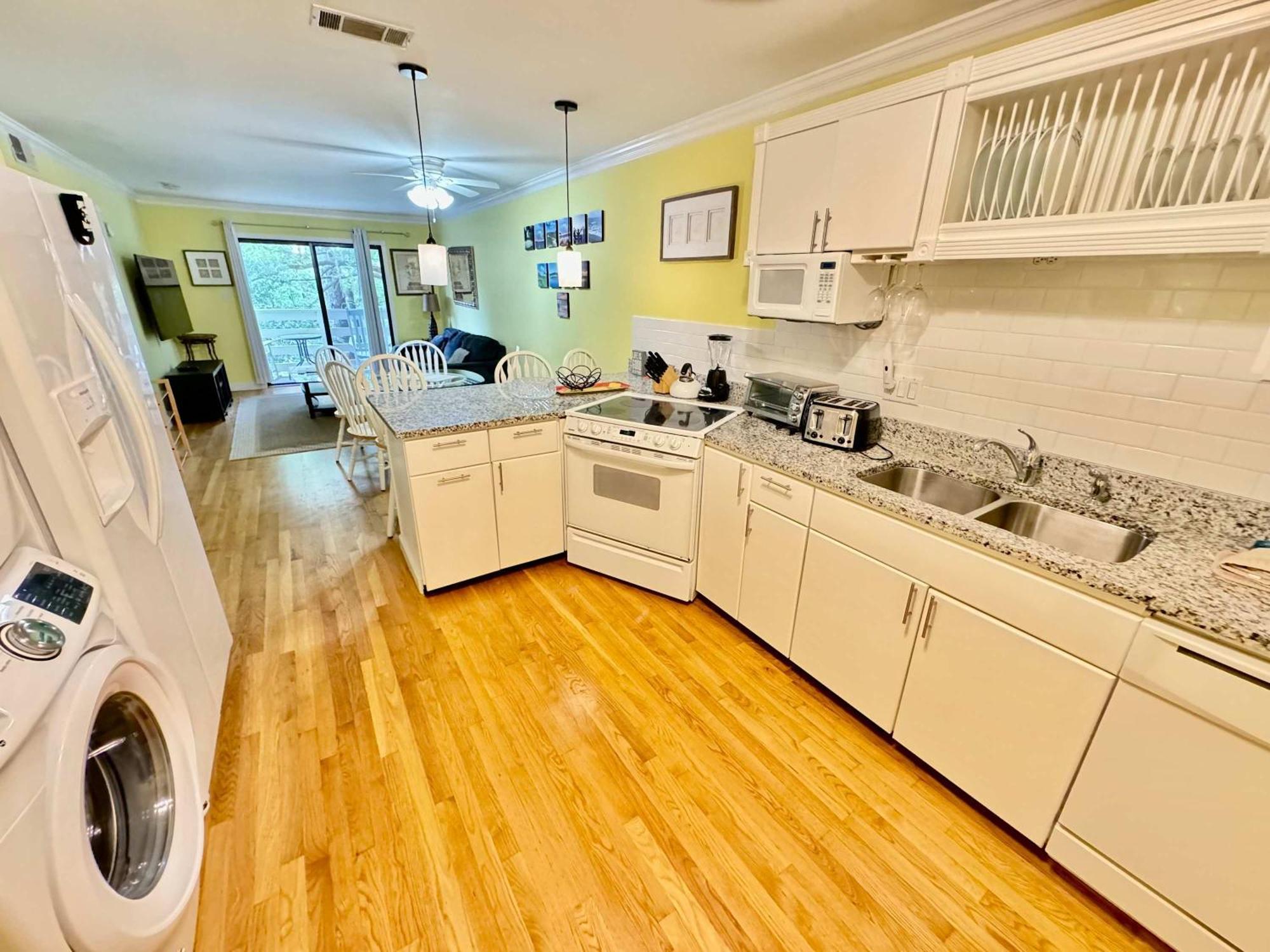 Just Steps To Folly Field - 2 Bd 2 Ba Holiday home Hilton Head Island