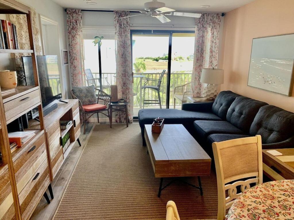 Ocean View Good Vibes 2 Bed 2 Bath Holiday home Hilton Head Island