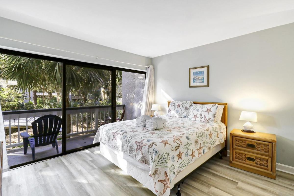 Holiday home Poolside 2 Bed 2 & One Half Bath-pet Friendly