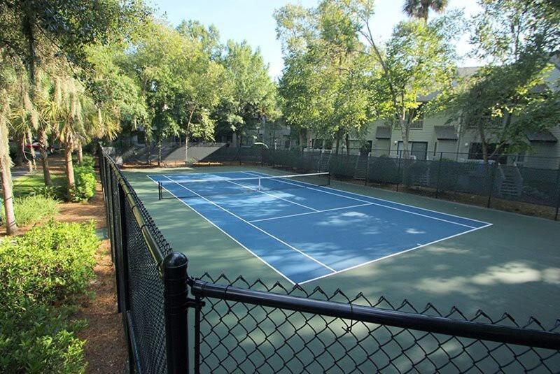 Pet Friendly Life 2 Bed 2 & One Half Baths *