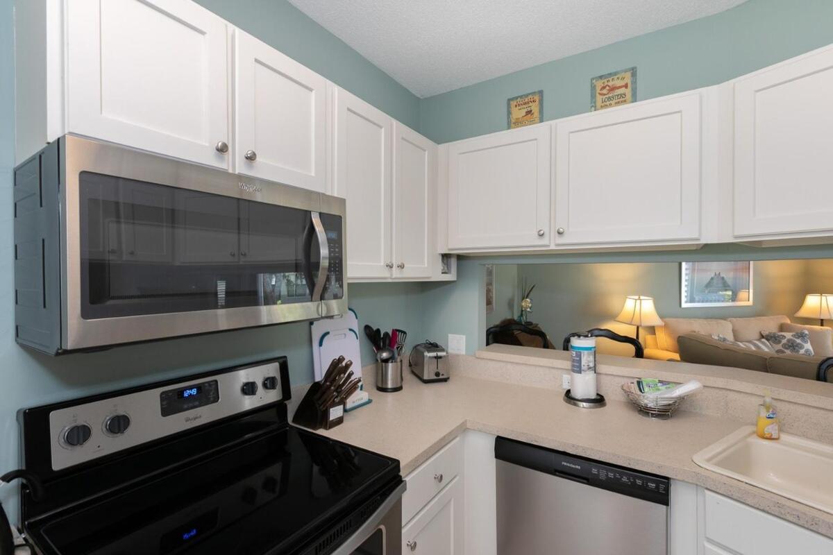 Holiday home Pet Friendly Life 2 Bed 2 & One Half Baths Hilton Head Island