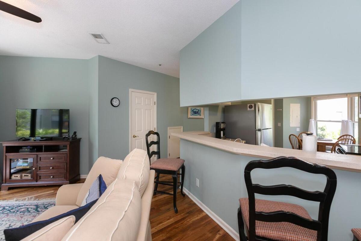 Holiday home Pet Friendly Life 2 Bed 2 & One Half Baths Hilton Head Island
