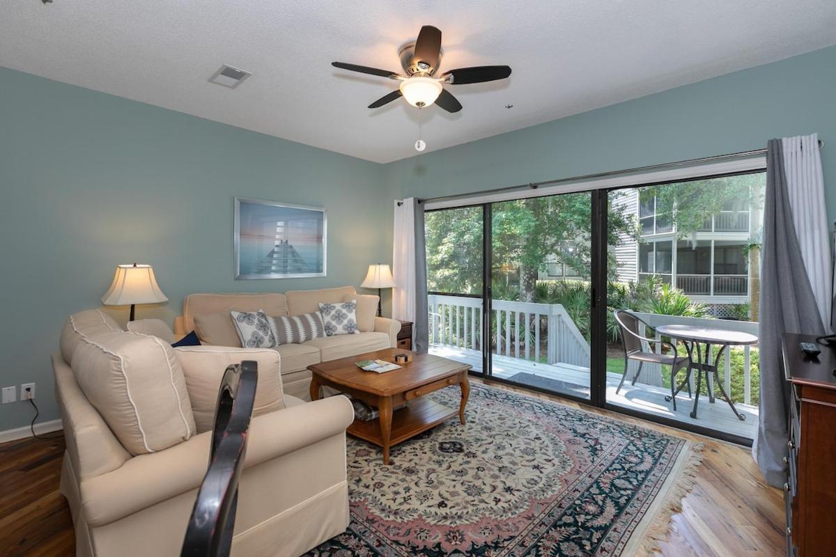Pet Friendly Life 2 Bed 2 & One Half Baths * Hilton Head Island