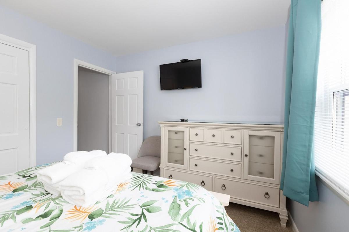 Walk To The - 3 Bed 3 Bath - 8006 Treetops Holiday home Hilton Head Island