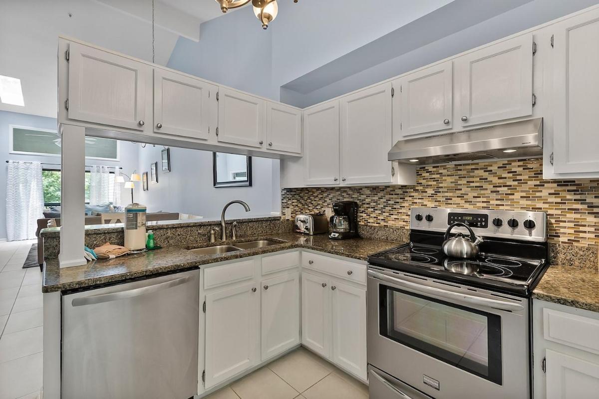 Walk To The - 3 Bed 3 Bath - 8006 Treetops Hilton Head Island