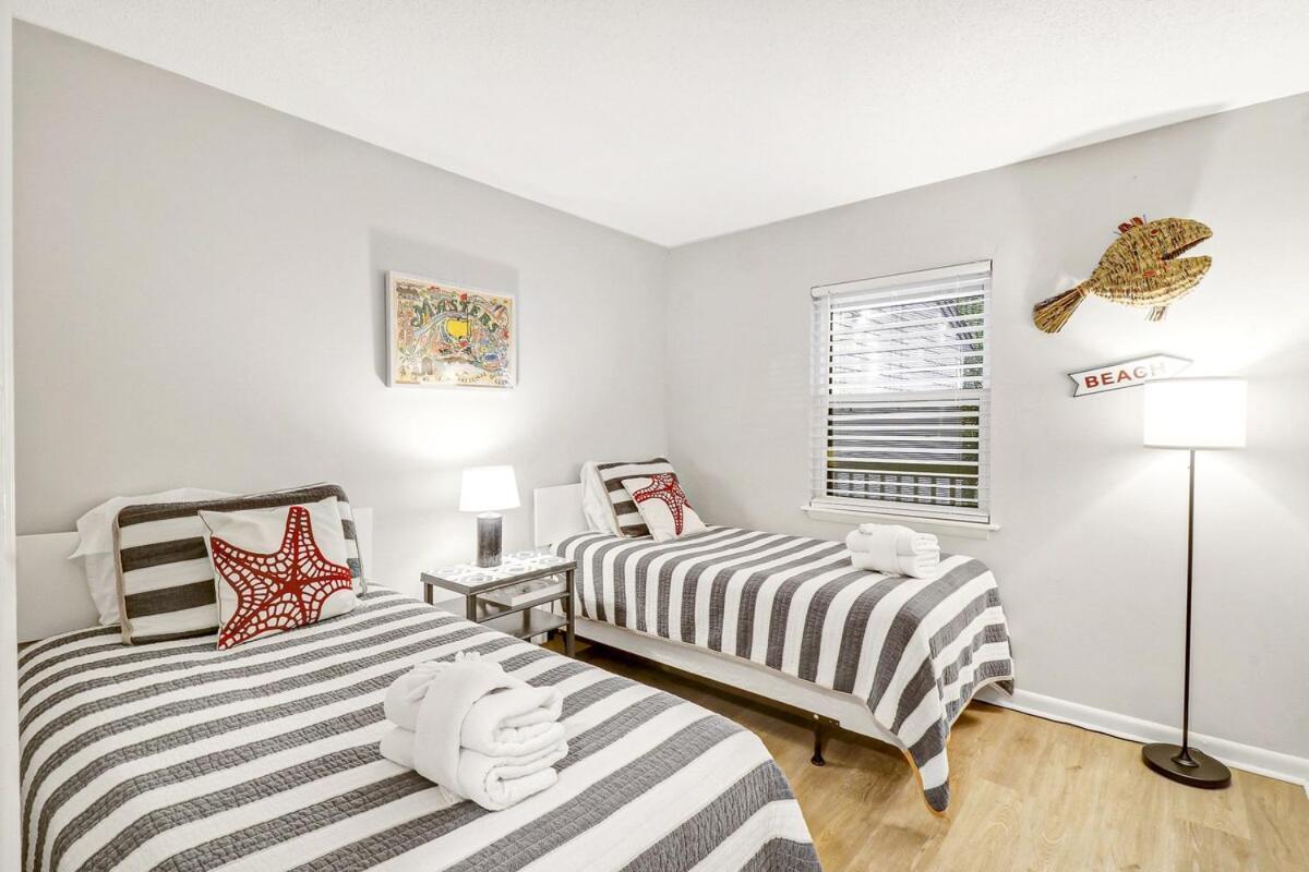 Close Of The 3 Bed 3 Bath Pet Friendly Holiday home *