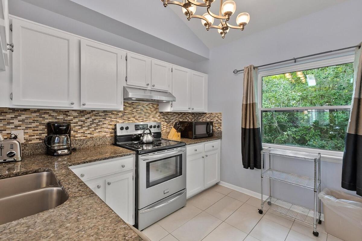 Walk To The - 3 Bed 3 Bath - 8006 Treetops * Hilton Head Island