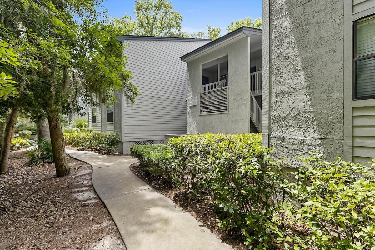 Walk To The - 3 Bed 3 Bath - 8006 Treetops