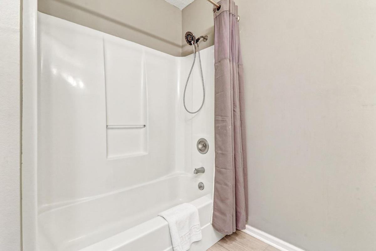 Lovely 3 Bed3 Bath Pet Friendlyvilla - Walk To The Pools And Tennis #75 Ocean Breeze * Hilton Head Island
