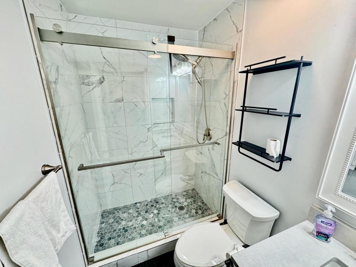 Pet Friendly 3 Bed 3 Bath Walk To The Pools Tennis And 16 Ob Holiday home *