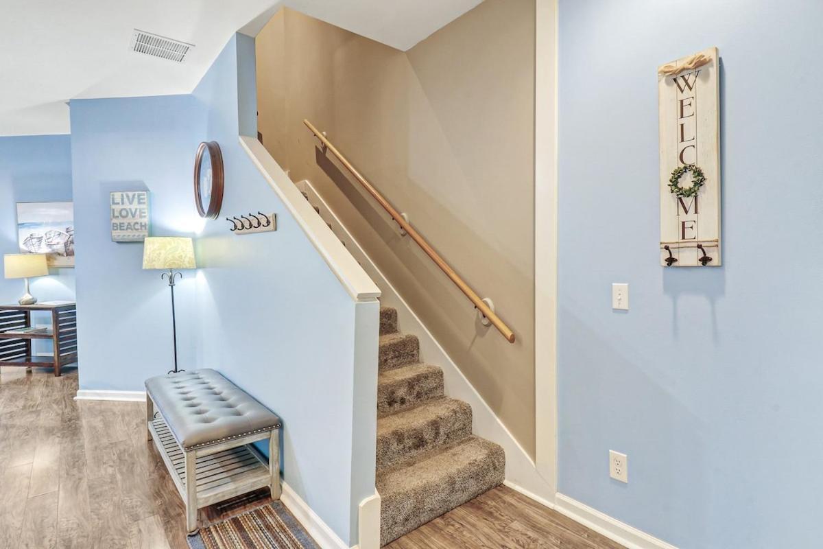 Lovely 3 Bed3 Bath Pet Friendlyvilla - Walk To The Pools And Tennis #75 Ocean Breeze *
