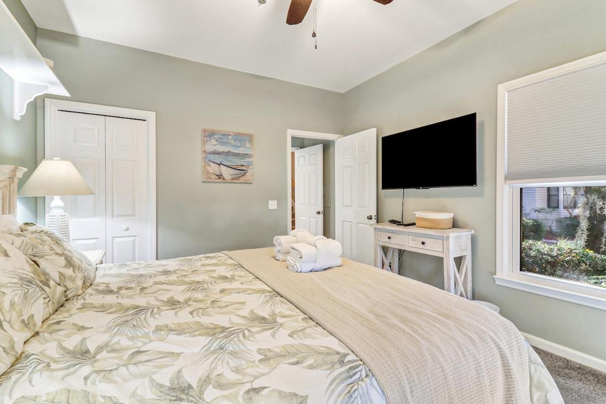 Lovely 3 Bed3 Bath Pet Friendlyvilla - Walk To The Pools And Tennis #75 Ocean Breeze Holiday home Hilton Head Island