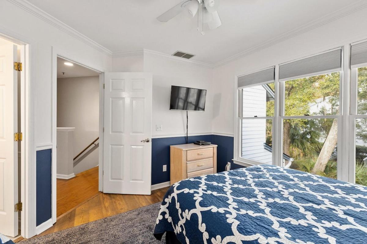 Pet Friendly 3 Bed 3 Bath Walk To The Pools Tennis And 16 Ob