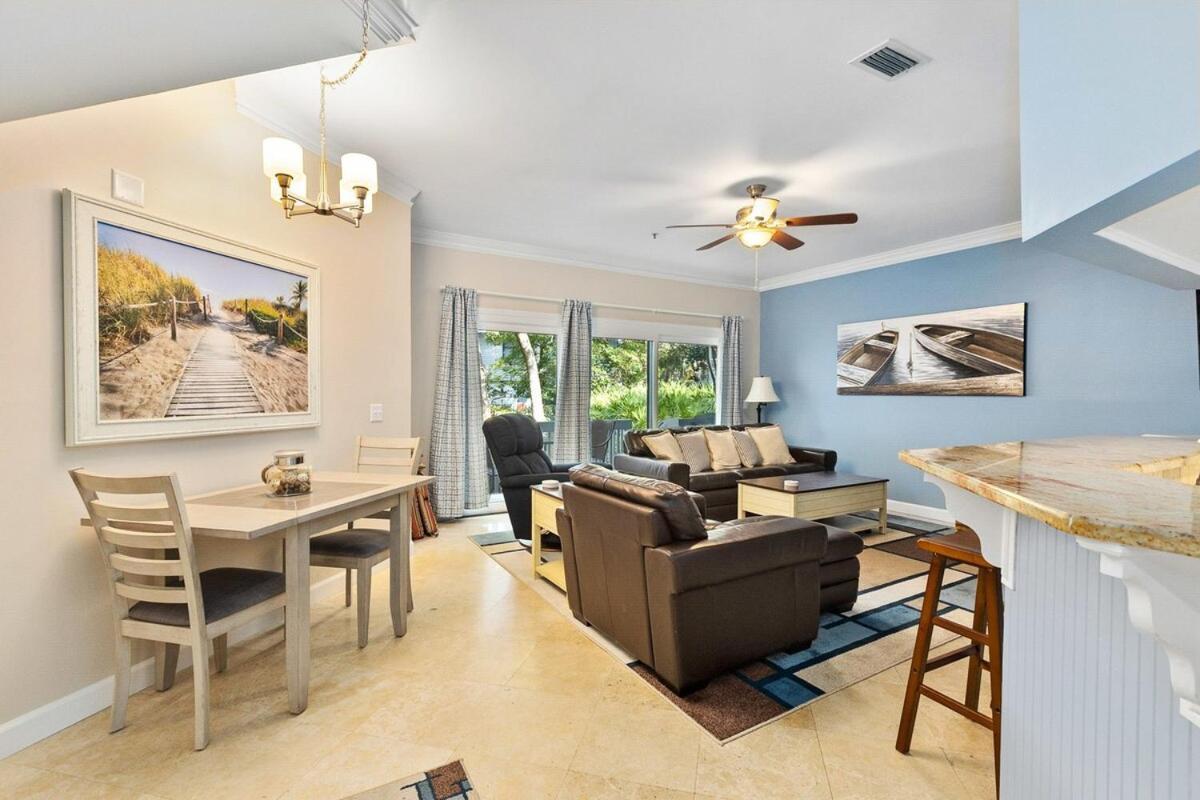 Holiday home Pet Friendly 3 Bed 3 Bath Walk To The Pools Tennis And 16 Ob