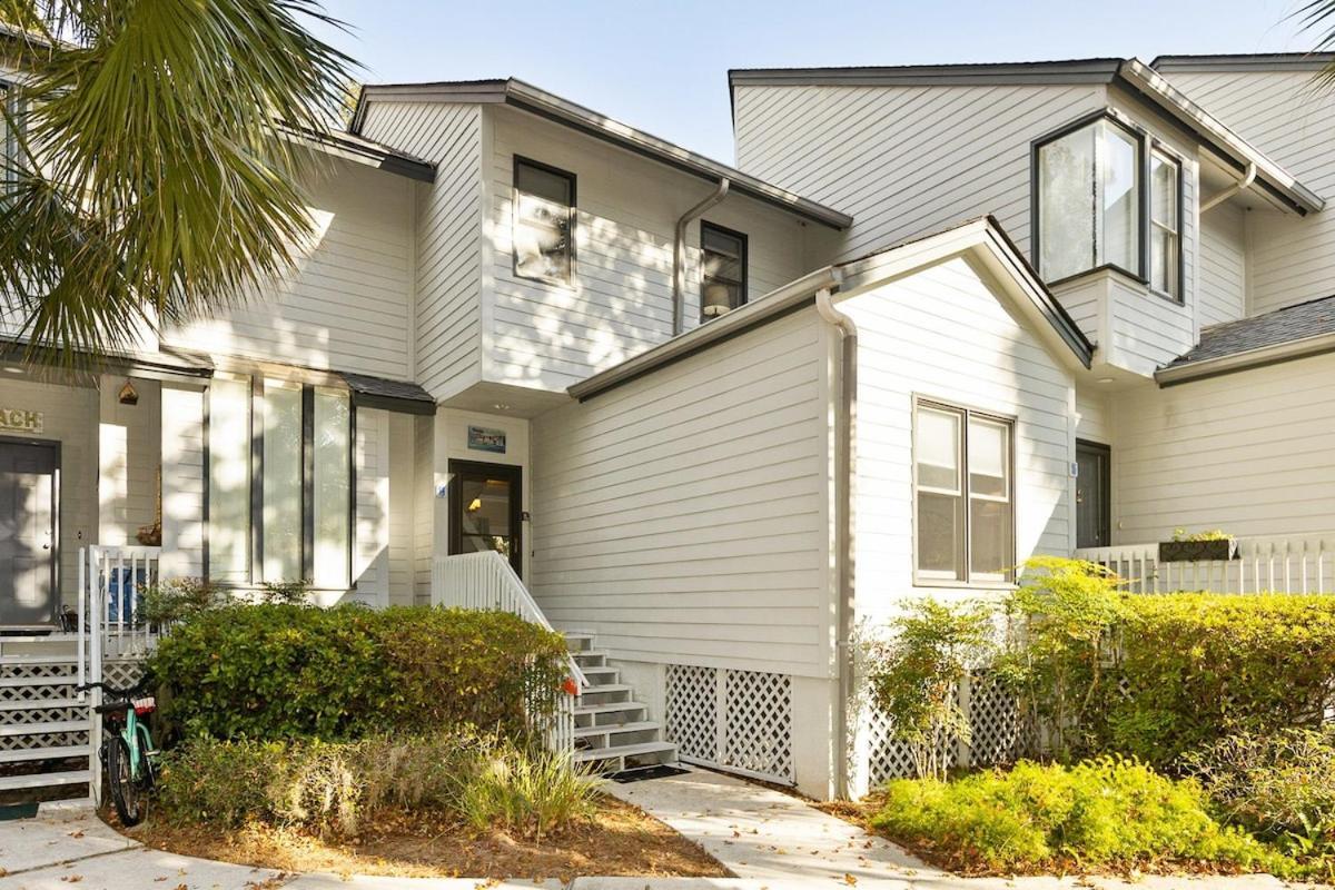Pet Friendly 3 Bed 3 Bath Walk To The Pools Tennis And 16 Ob * Hilton Head Island