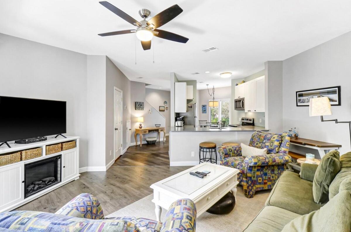 Holiday home Pet Friendly - Walk To The - Pools Tennis And Hilton Head Island
