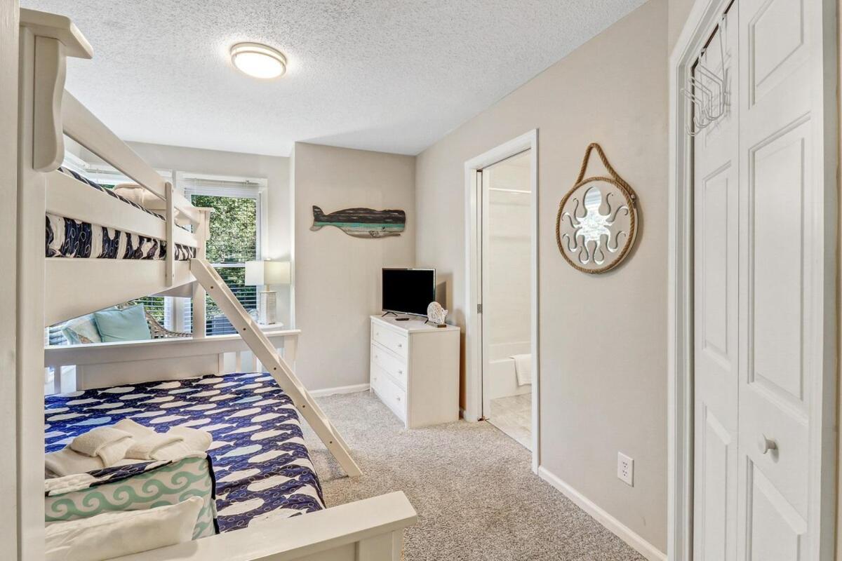 Pet Friendly 3 Bed 3 Bath #3 Ocean Breeze Holiday home
