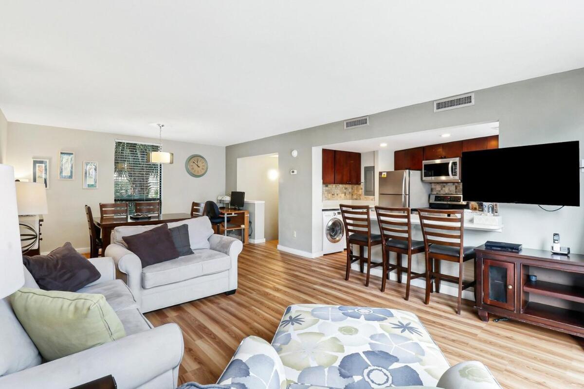 Seascape -tranquility Base 2 Bed 2 Bath -steps To The H * Hilton Head Island