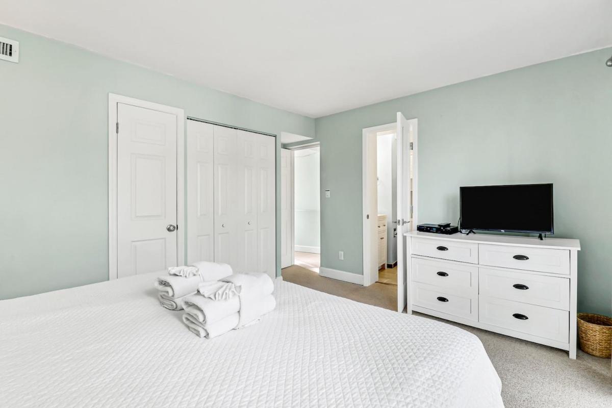 Holiday home Lagoon View 2 Bd 2 & One Half Bath Steps To The Hilton Head Island