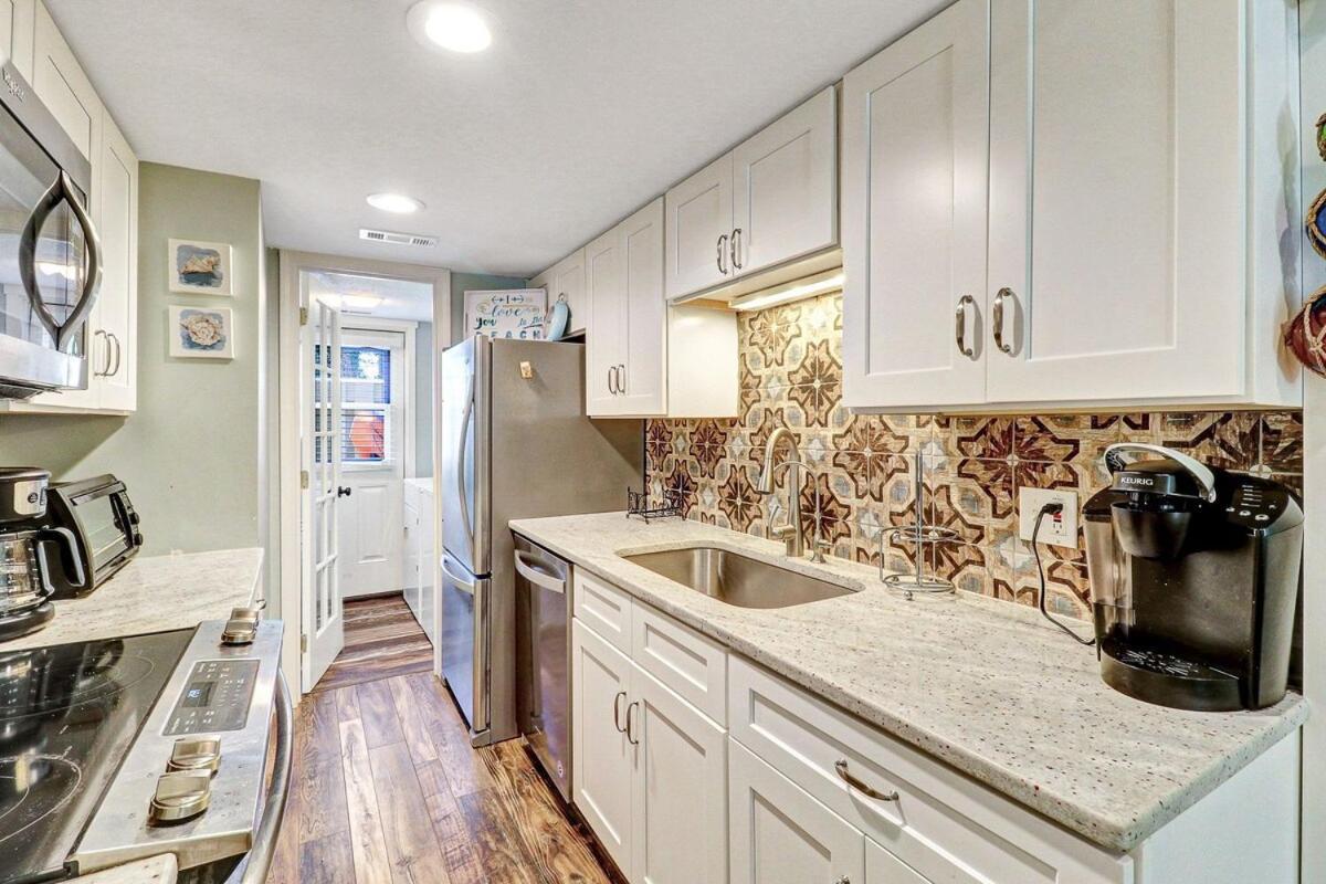 Coligny 2 Bd 2 & One Half Bath With Pool-walk To 13cv * Hilton Head Island