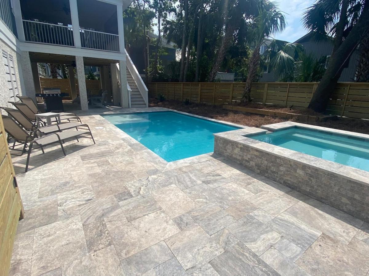 7 Bed 6 And One Half Bath With Private Pool & Private Access * Hilton Head Island