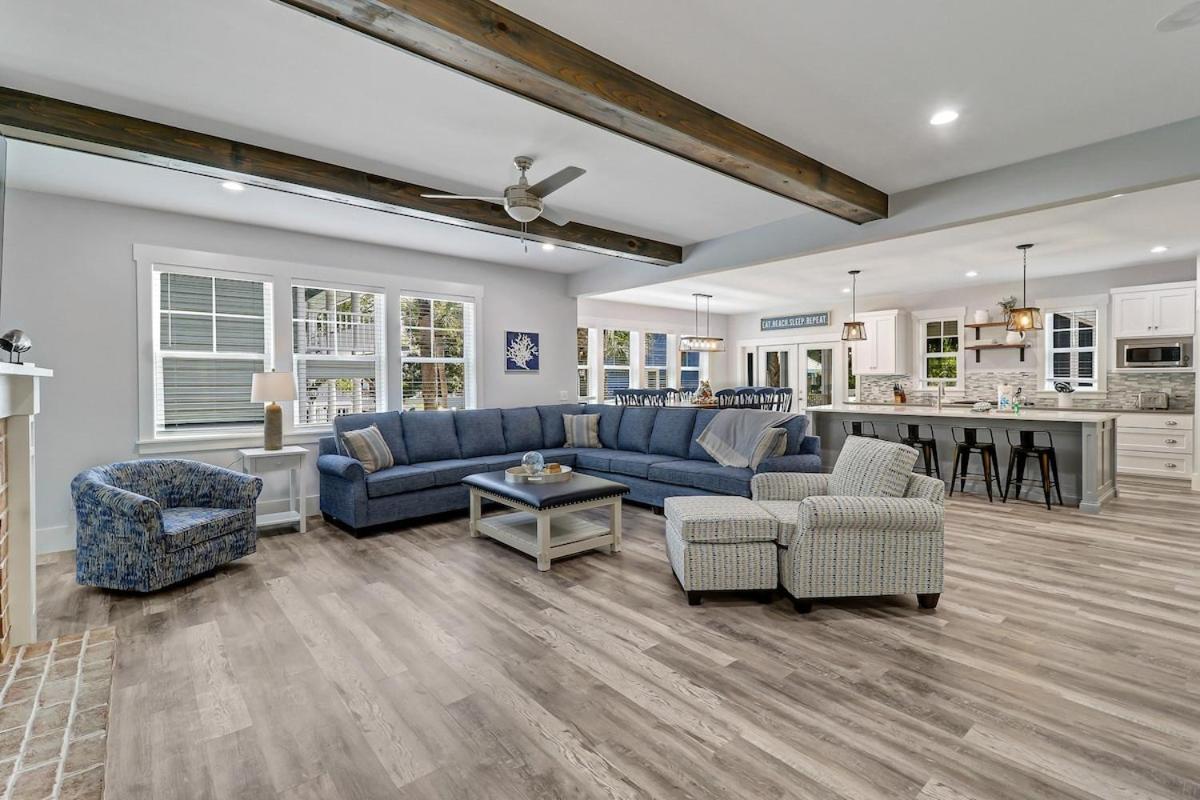 7 Bed 6 And One Half Bath With Private Pool & Private Access Hilton Head Island