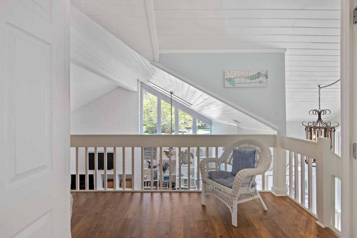 6 Bedroom 4 Bath - Private Pool Close To -hk Holiday home Hilton Head Island