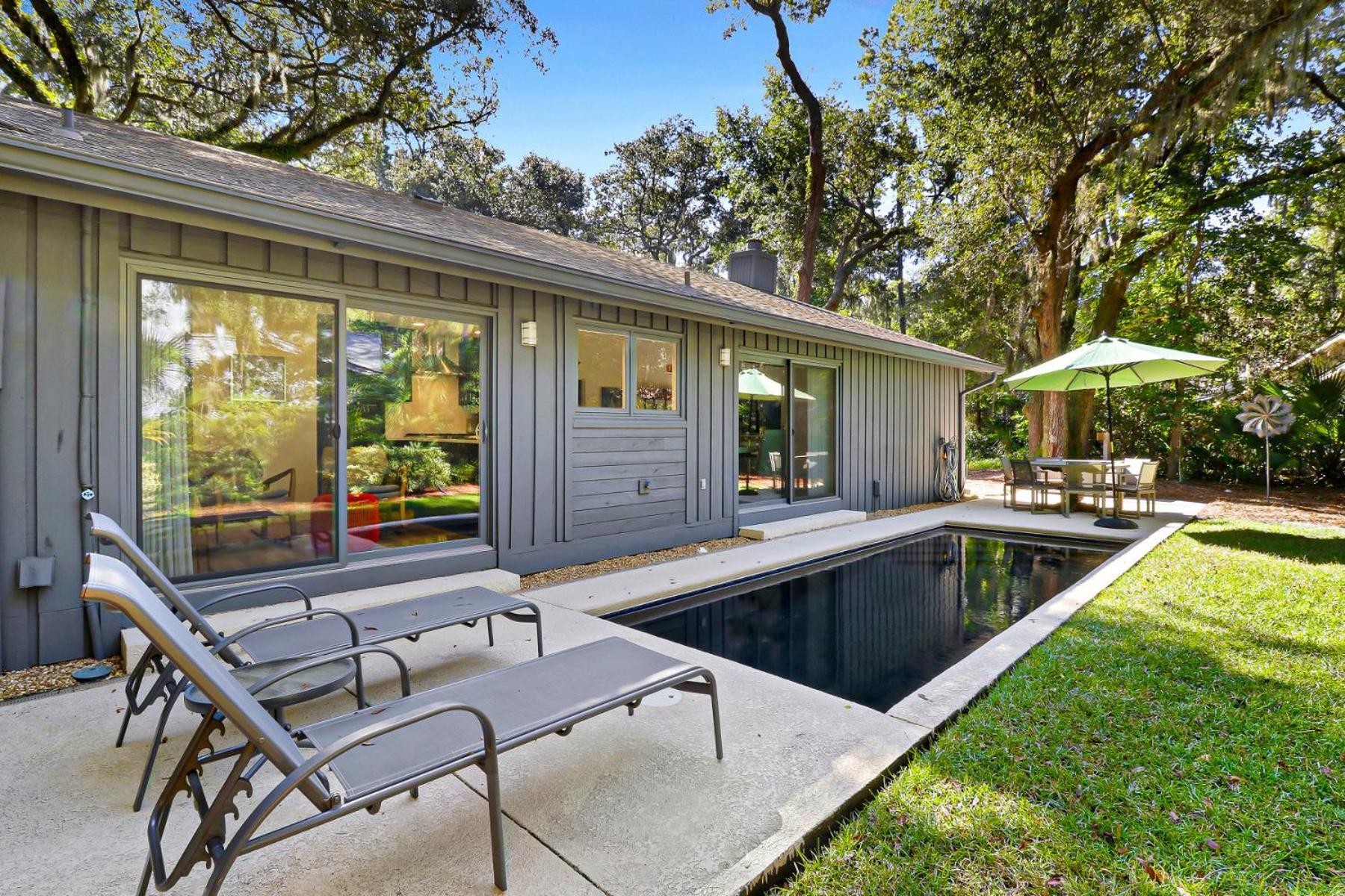 Holiday home Free Pool Heat - Upscale Home, Private Heated Pool, Pet Friendly - 7 Pender Lane *