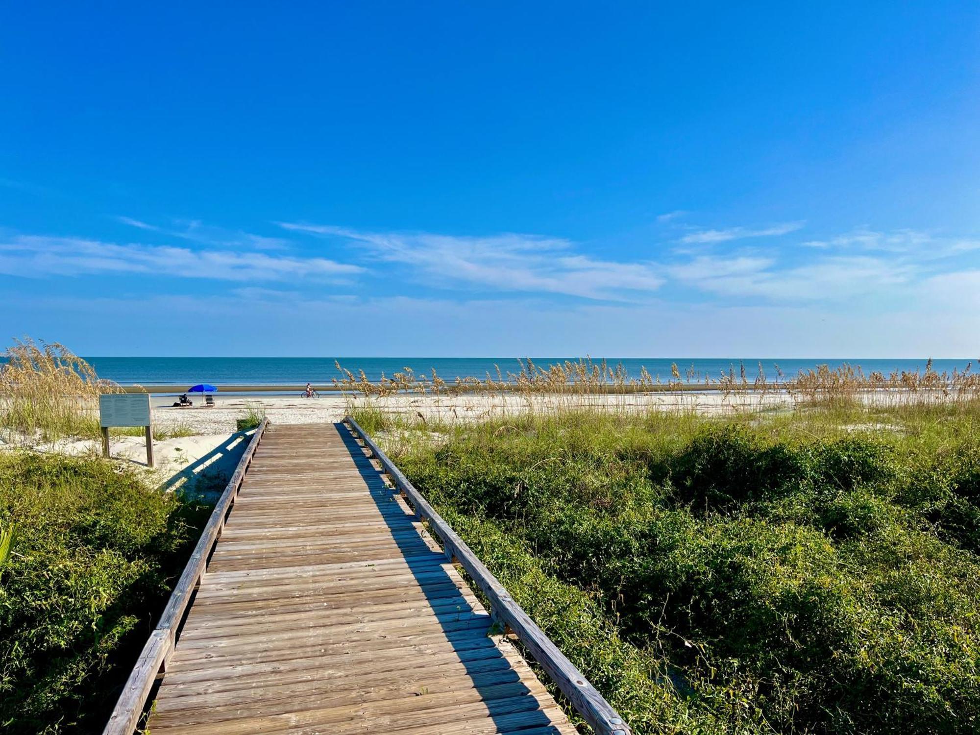 Holiday home Free Pool Heat - Upscale Home, Private Heated Pool, Pet Friendly - 7 Pender Lane Hilton Head Island