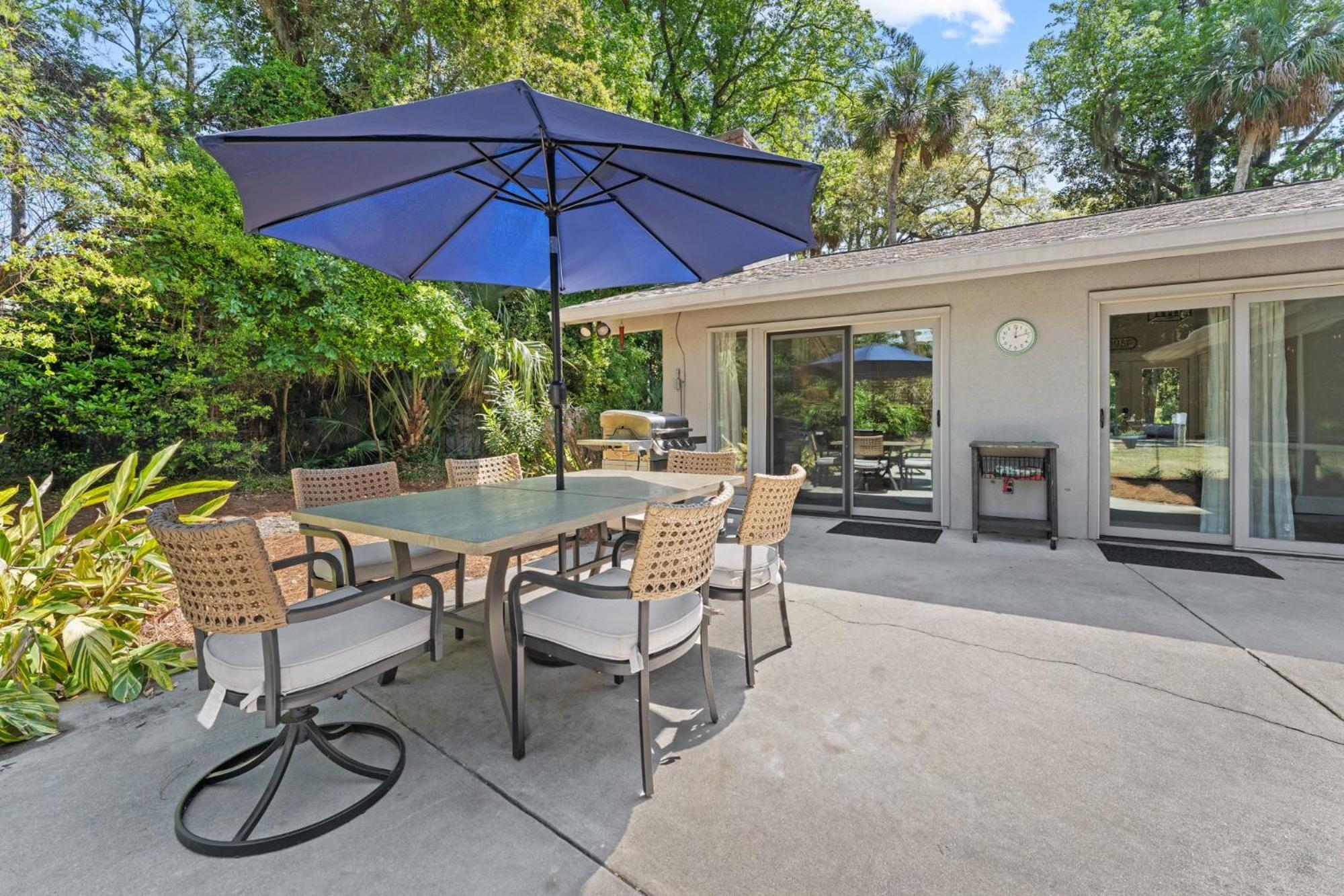 Holiday home Designer Decorated - Golf Course Views - Large Private Pool & - 28 Woodbine Pl