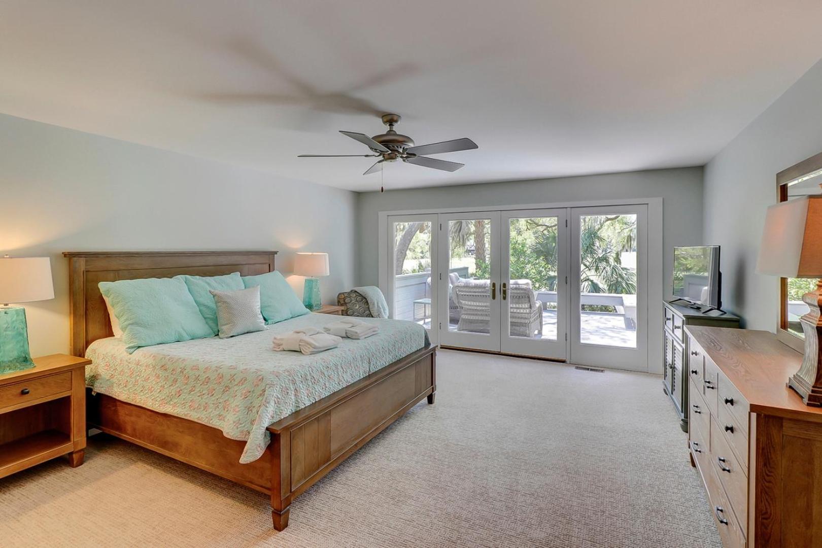 Private Pool & - Golf Course Views - Walk To Harbour Town - 24 Stoney Creek Road * Hilton Head Island